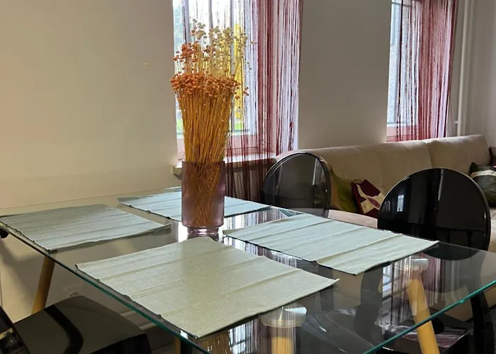 Lejlighed Cozy In - Free Parking *